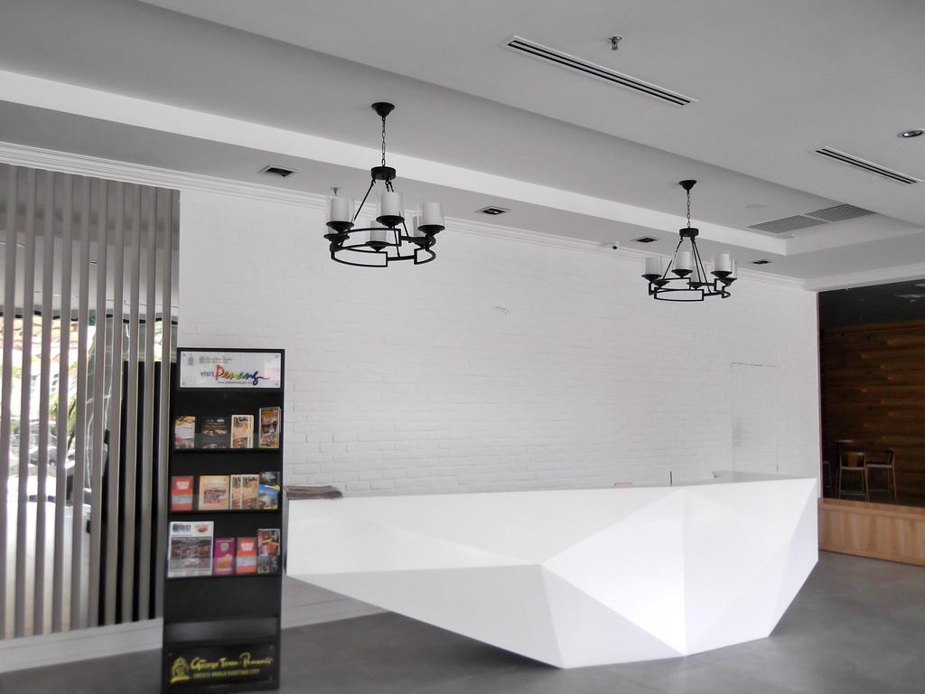 Alora Hotel Penang PENANG Екстер'єр фото