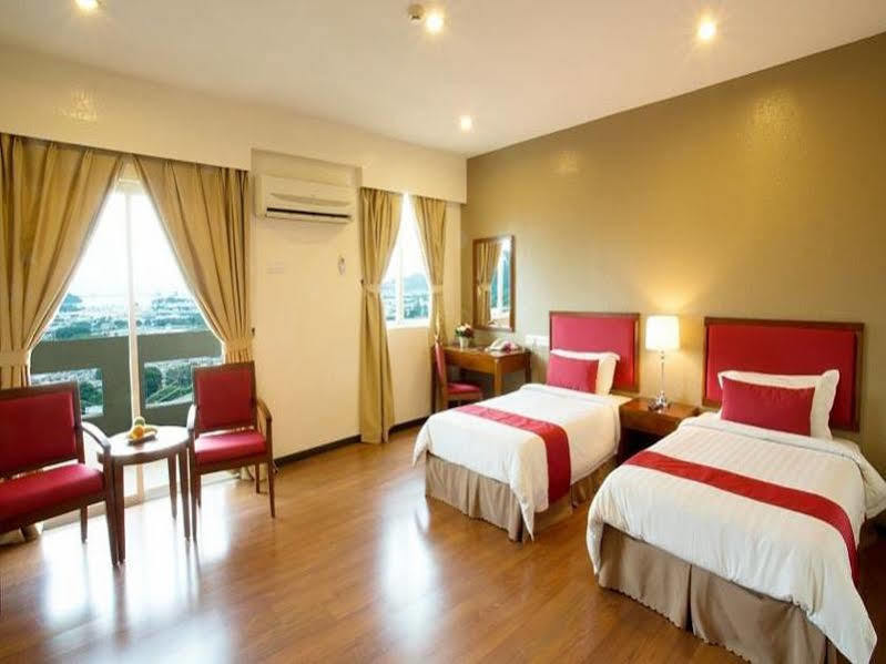 Alora Hotel Penang PENANG Екстер'єр фото
